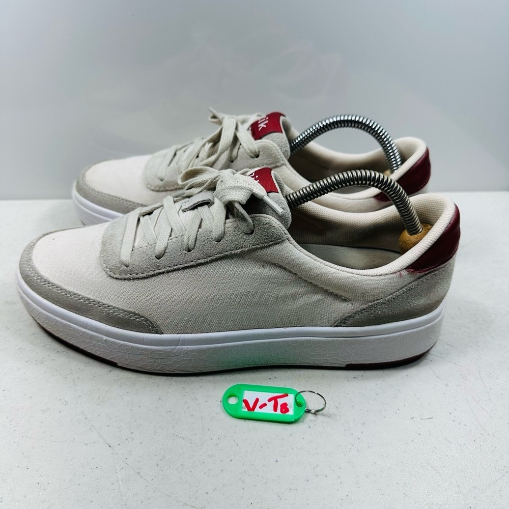 Kizik Prague Creme Brulee Womens Athletic Sneaker size 9 men’s 7